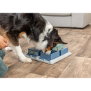 TRIXIE Dog Activity Poker Box 1