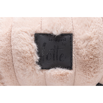 Designed by Lotte Kattenmand Reza Rond Roze