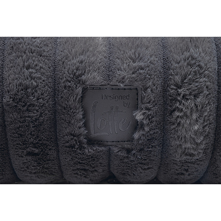 Designed by Lotte Kattenmand Reza Antraciet